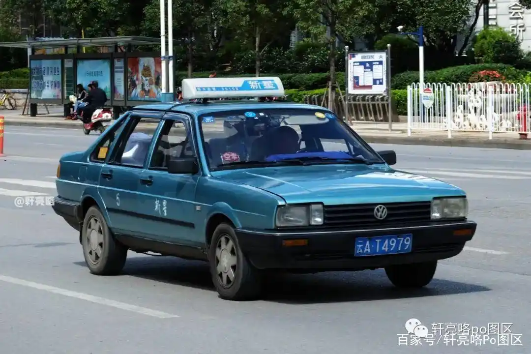 制服控!昆明的大众桑塔纳出租车