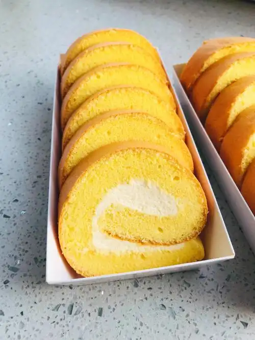 无开裂软软糯糯巨好吃的蛋糕卷配方