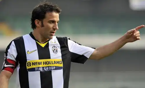 34岁皮耶罗老而弥坚 任意球助尤文轻取切沃[图]