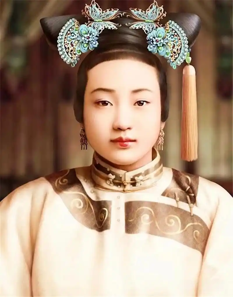 光绪皇帝一生只有一位皇后和两位妃子,分别是隆裕皇后,珍妃和瑾妃.