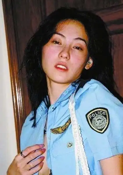 女星黑历史不堪回首:张馨予坐台照倪妮有心机