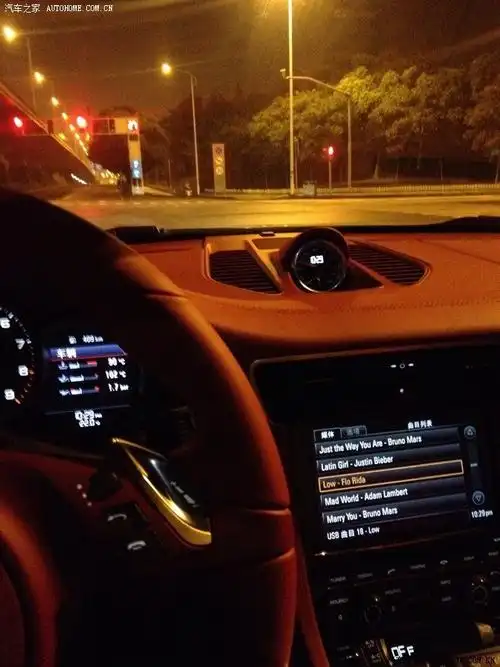 【图】大白兔夜间作业来一发_保时捷911论坛_汽车之家论坛