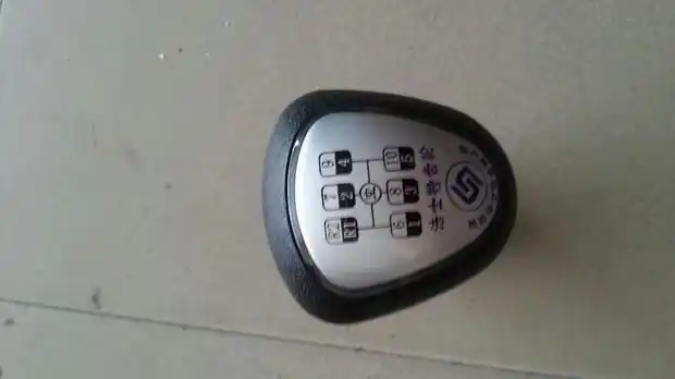 如图前四后八档位 求解释