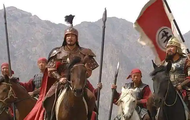 当时,朱元璋已经开始为地主说话,到处咒骂起义军,而且因为明教与明朝