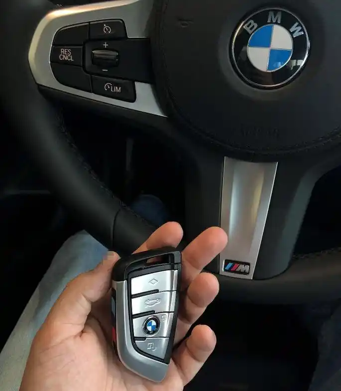 宝马525i标轴进口车忠于纯粹追求驾驶感好不好开过才知道