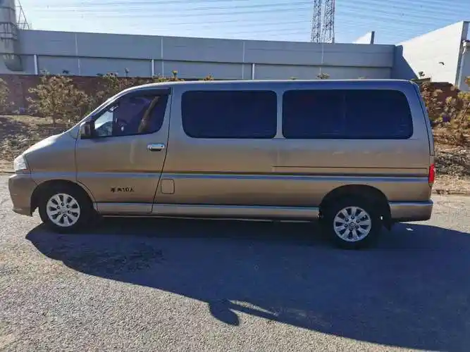 金杯 阁瑞斯  2018款 2.2l快运豪华型10座v22图片