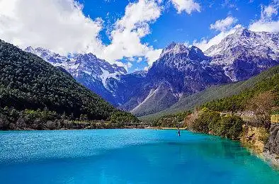 玉龙雪山蓝月谷_高清图片_全景视觉