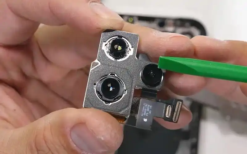 苹果手机摄像头内部什么样iphone12摄像头拆解