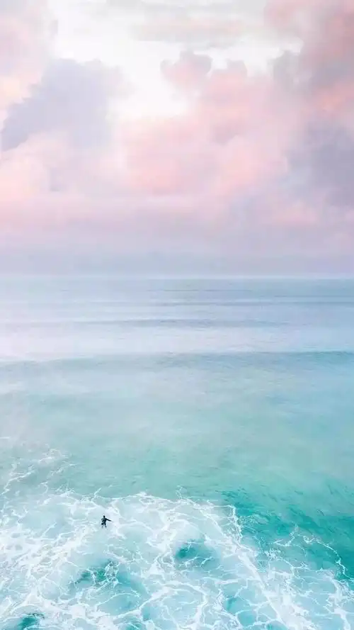 还能咋办,看壁纸呗 今天推送的就是潜水许久的 你们超爱的聊天背景