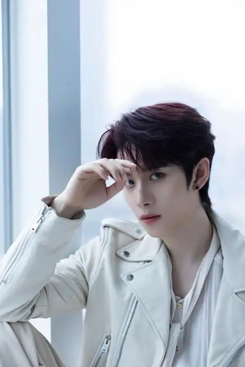 井胧yyds情谣yyds