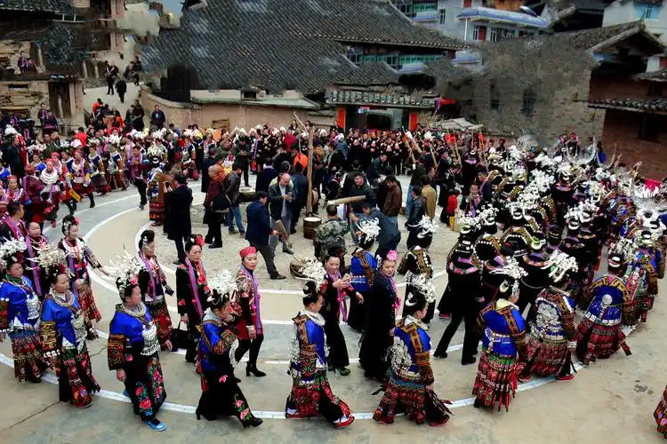 芦笙悠悠,鼓声阵阵,苗胞齐跳芦笙舞.黄正彪 摄