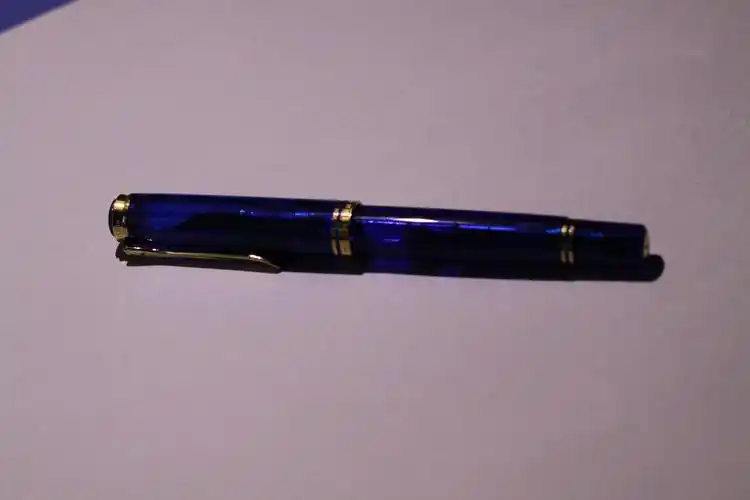 百利金之蓝色海洋,是属于m800规格,亦属"五大",只是限量版之一.