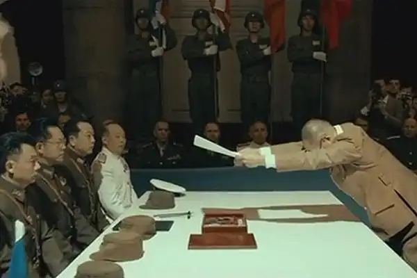 学校组织教师观看电影开罗宣言