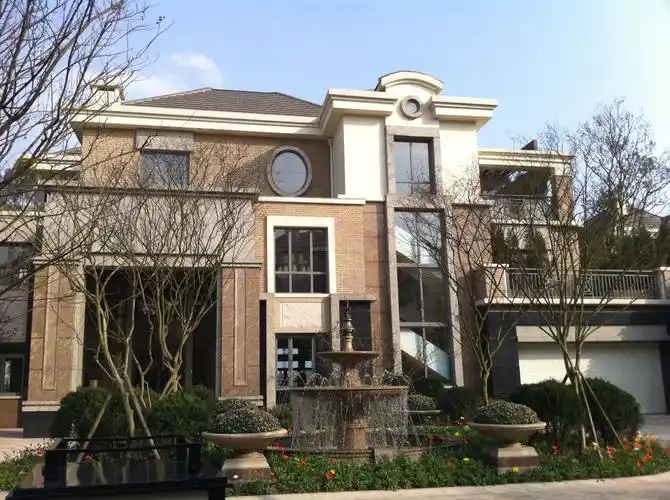 欧式乡村二层别墅外观效果图2022