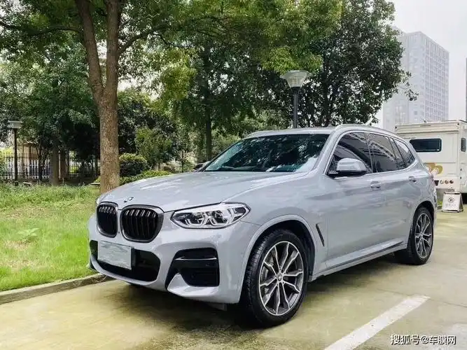 宝马x5 水晶纳多灰改色贴膜效果图