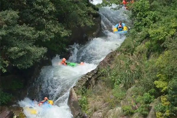 广东清远黄腾峡漂流 天门悬廊大球拍一日电子门票