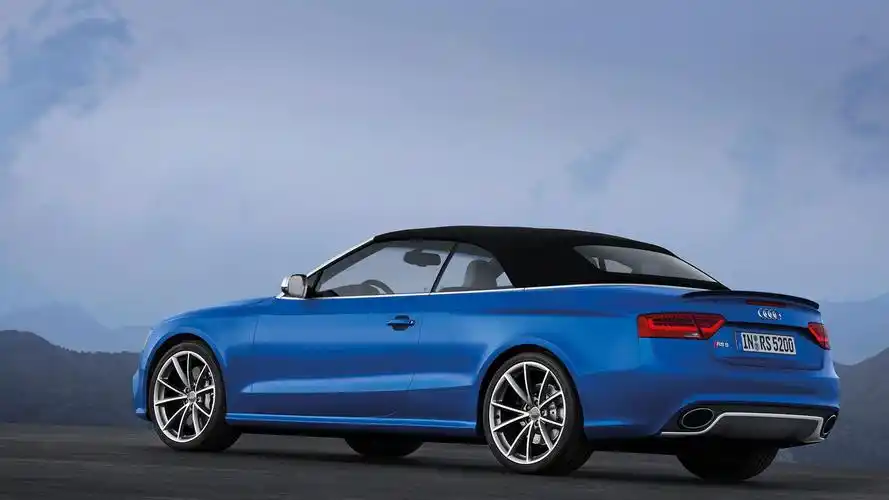 2014款奥迪rs5敞篷跑车