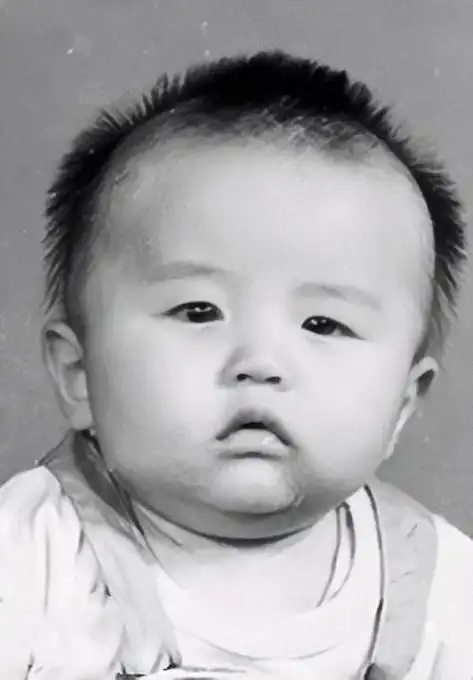 回顾邓超:从"混混"到影视大佬,他是如何改写自己人生的?