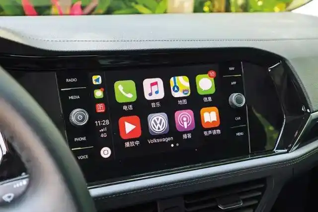 全新一代速腾l配置了carplay,可以在驾驶中放下手机了