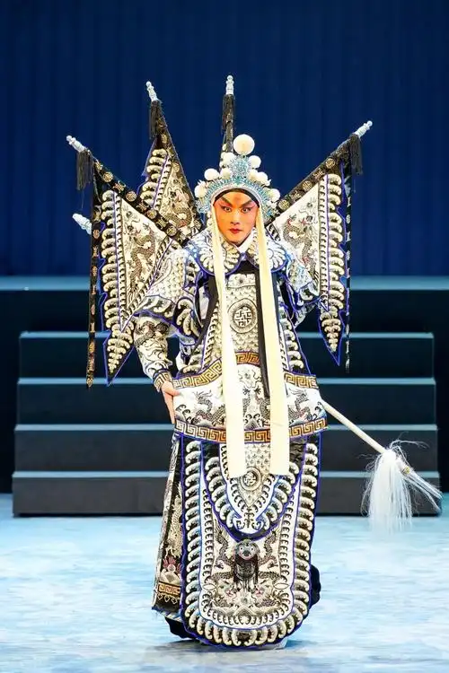 京剧《马超》首演精美剧照大放送!_长江云 - 湖北网络广播电视台官方