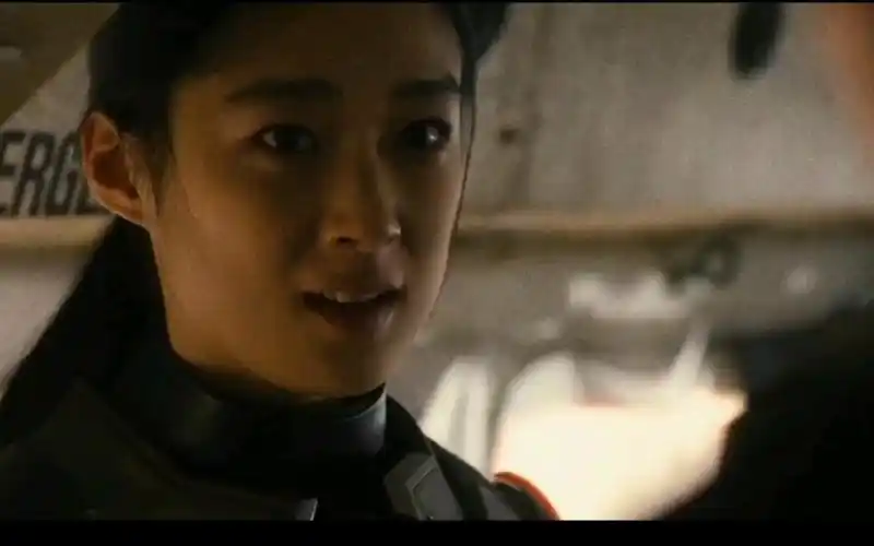 【附身特摄美女黑化1】男主好友向美女直美求婚,男主只能恭喜!