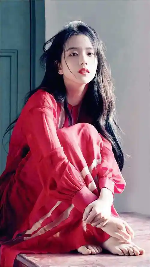 粉墨jisoo神图诞生现场那年窗边的一袭红衣惊艳了我整个春天