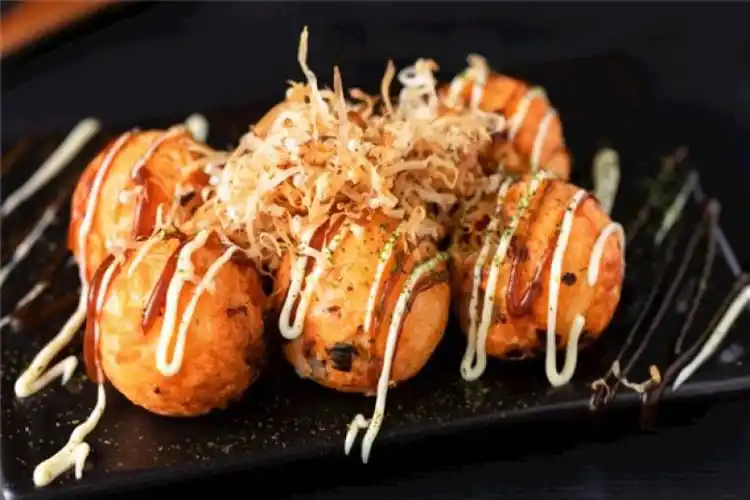 银座丸味堂带来正宗而美味的章鱼烧小吃,特色的好味道吸引了极多食客