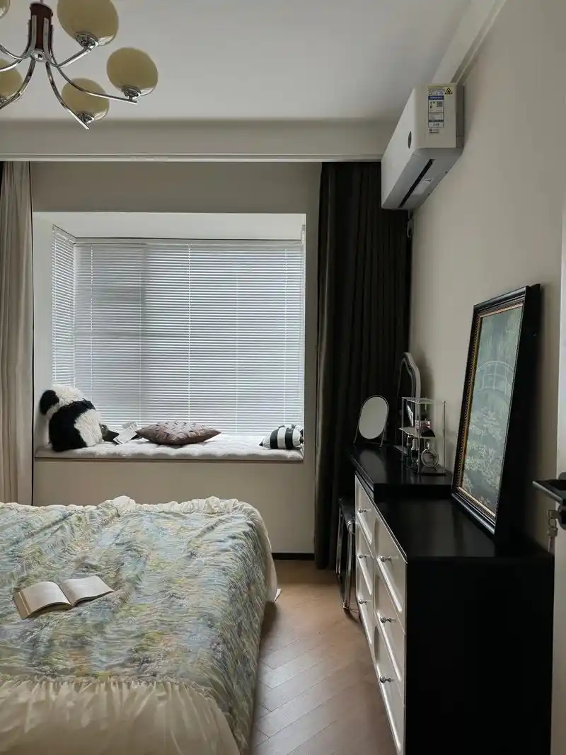 10平米的卧室0315,这样布置好看又实用 .