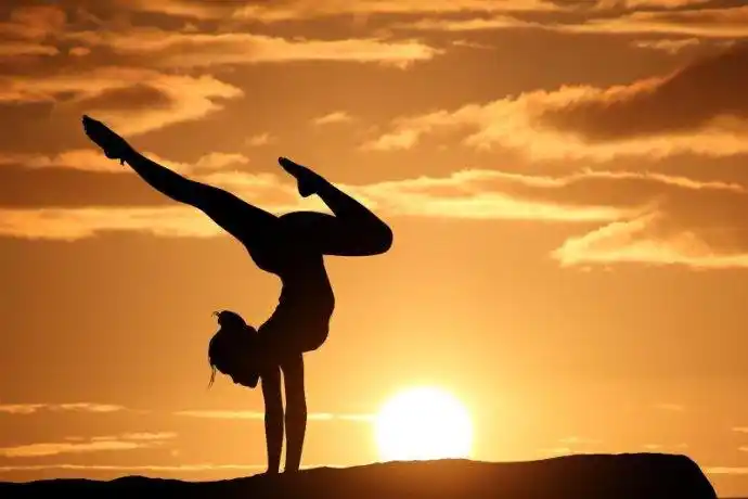 精致生活健康人生瑜伽公益培训