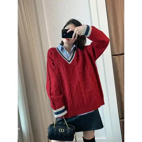 鸡心领毛衣女慵懒风