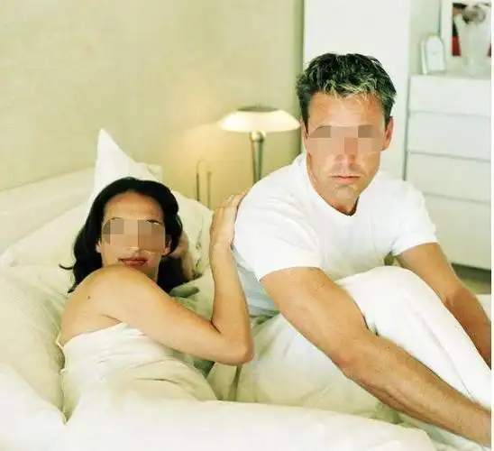 我和老公正在进行时,婆婆推门而进,后面的事情让我和老公崩溃了