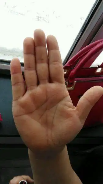 通天纹在手相中代表你半辈子的运势