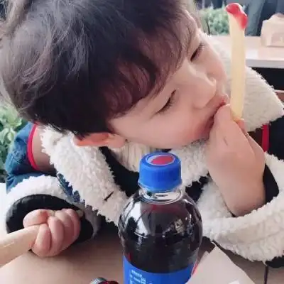 小孩头像男呆萌可爱