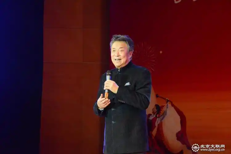 著名男高音歌唱家李光曦演唱《祝酒歌》