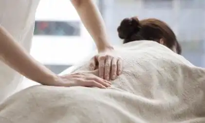 精油开背对怀孕有影响吗