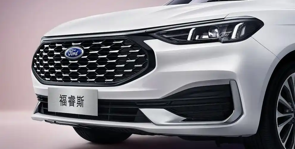 68万近日,长安福特正式宣布旗下新款福睿斯车型上市,新车从外观内饰等