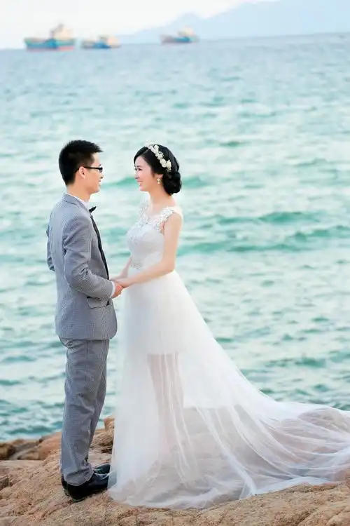 org/1999/xhtml">    丰晓湘,周汝朦结婚请柬吉日:2015-02-12      倒