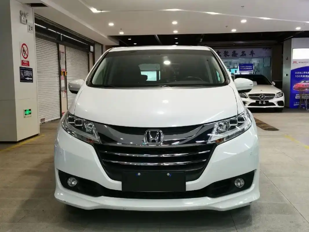 居家7座mpv 2017年上牌的本田奥德赛,2.
