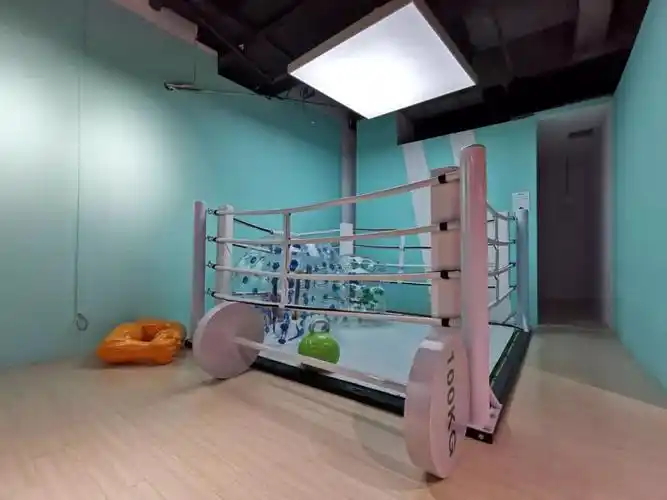 e展览不可思议减压馆摔碗找茬宣泄到嗨