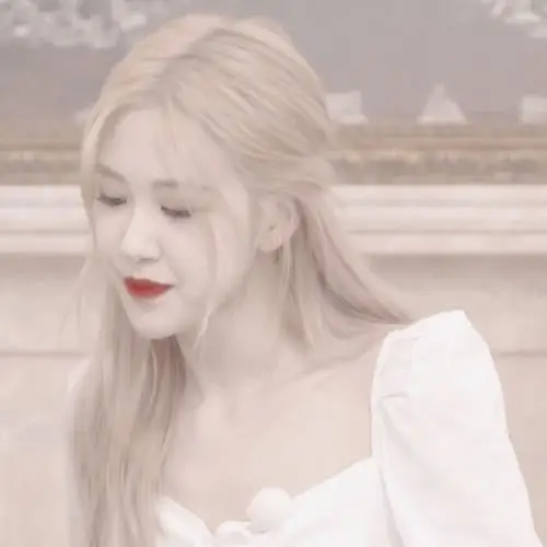 rose朴彩英头像,简介