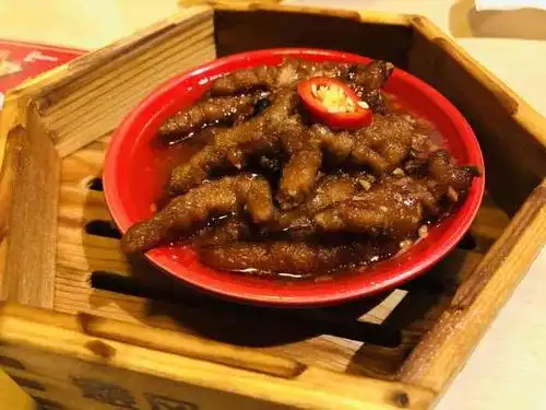 避风塘(镇江八佰伴店)-"地点在八佰伴七楼,以前有两边,现在一半店.