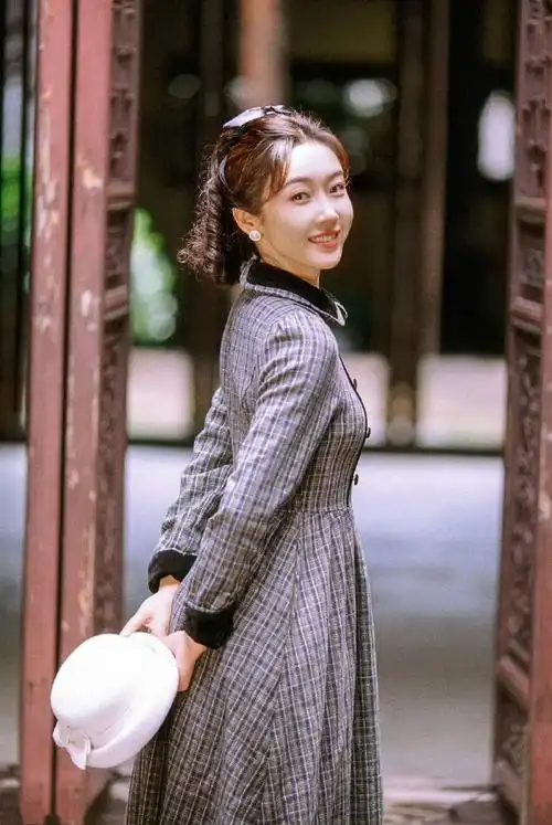 宣璐蕾丝伞#宣璐|民国复古造型,蕾丝伞,复古卷发把她身上江南的温婉