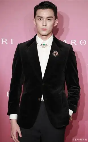 男神吴磊生图曝光