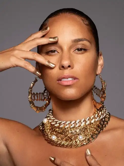 格莱美天后aliciakeys专辑keys上线用音乐解锁内心处的双面自我