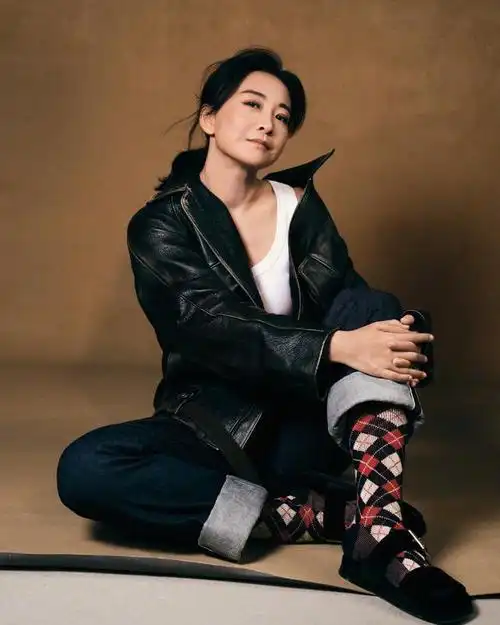 贾玲|时装|普拉达_网易订阅