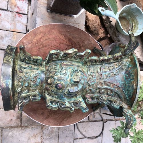 西周青铜器,何尊,内有铭文中国二字,重量15斤左右