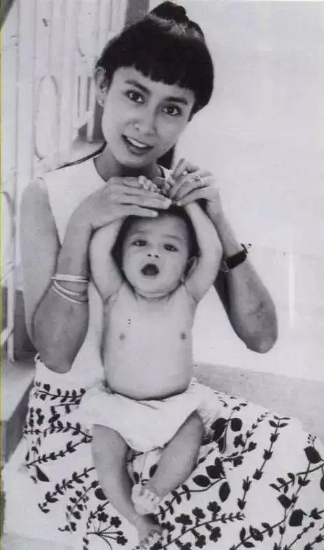 昂山素季年轻时老照片究竟有多美