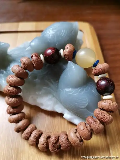 【精品】以见玉化莲花菩提手串