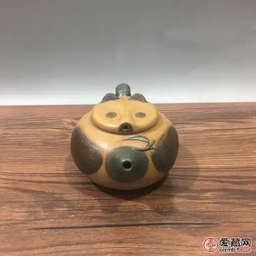 【尺寸】8/18cm 【人物简介】吕尧臣,男,汉族,宜兴人,生于1941年