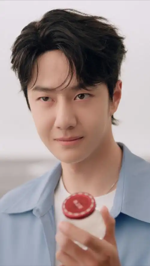 王一博燕之屋全球品牌代言人##我去成都找王一博##聚划算欢聚日